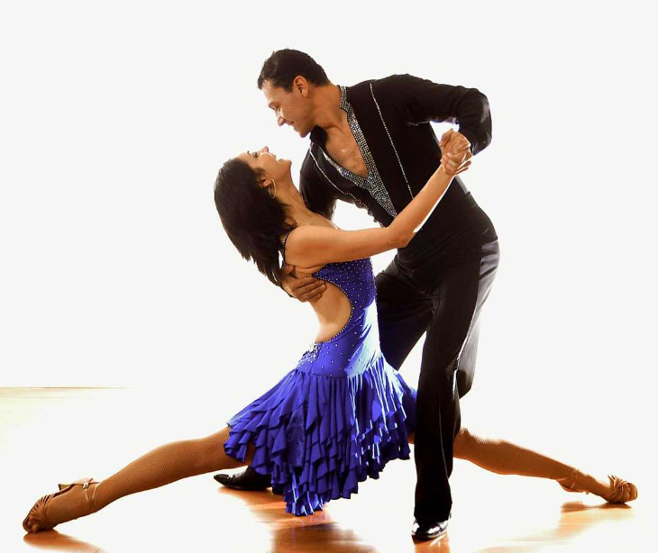 Salsa & Meringue Dancers