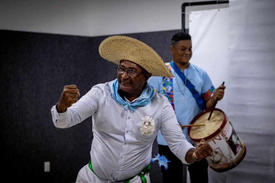 FLIMAC realiza oficina de poesia falada para gravação de coletânea em audiolivro