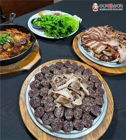 Moo Bong Ri Korean Soul Food 무봉리 토종 순대국 in Carrollton, TX 75007 - soondae, Korean blood sausage, soup, stew, bulgogi, kimchi, noodle, lodge, dumpling, bibimbap, Korean food near me, bbq near me, Korean Food, K-food, restaurants near me, food near me, place to eat, places to eat near me, diner, restaurants nearby, local restaurants, take out restaurants