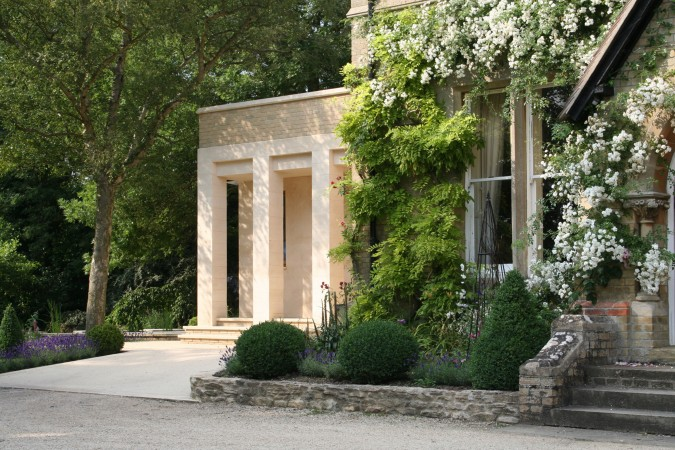 Side entrance.png