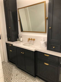 Lake House Main Bath