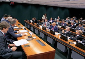 Reforma Política: Unificação traz mais igualdade na disputa eleitoral