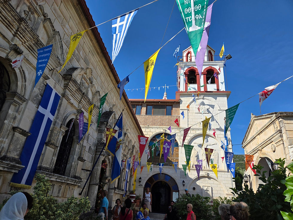 Religieus feest op Zakynthos in september. Naast kerkdiensten ook dans en proeven van lokale lekkernijen.