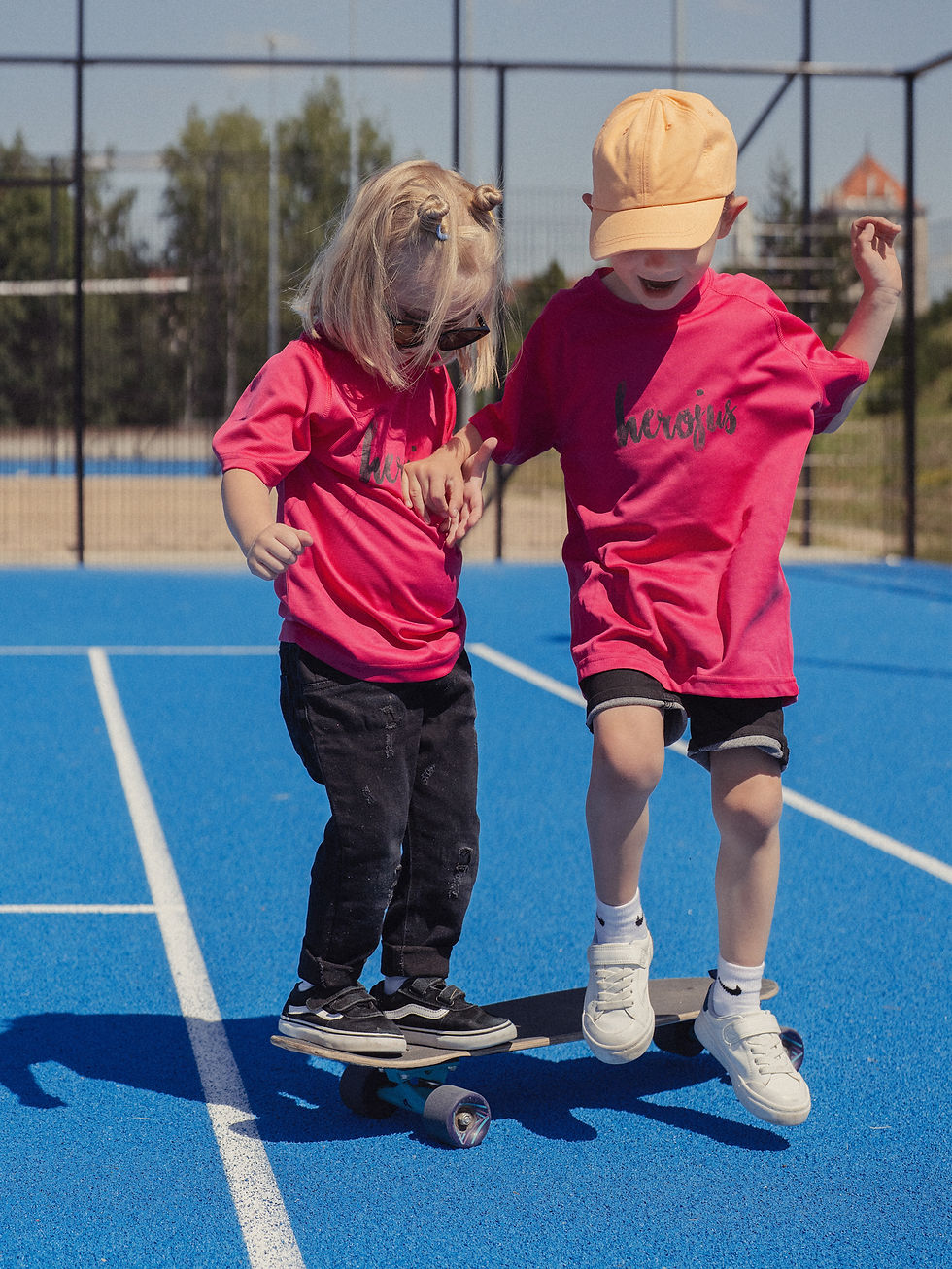 Miniatiūra: Sportiniai marškinėliai