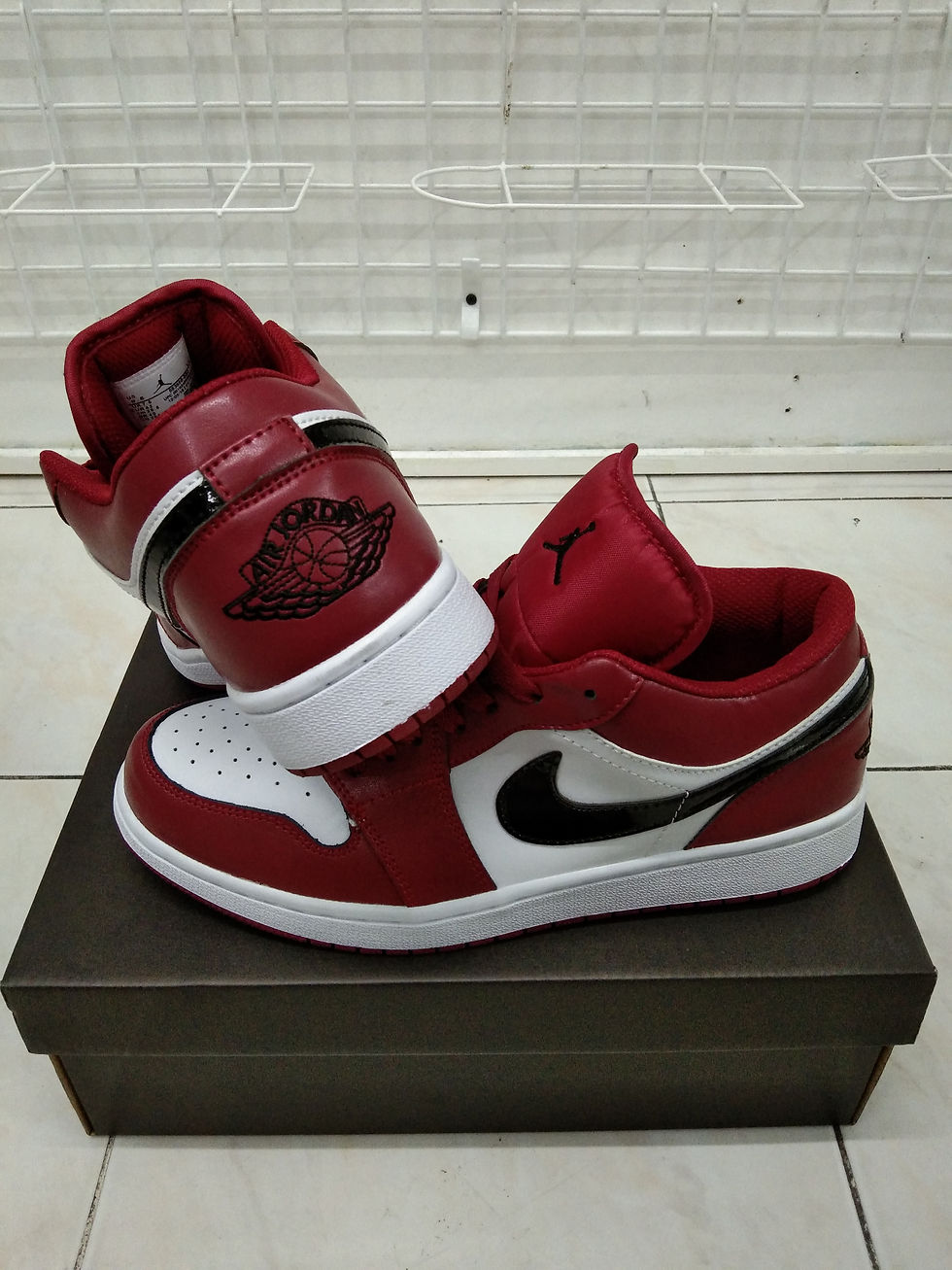 Thumbnail: Jordan 1 low RETRO White Wine Red