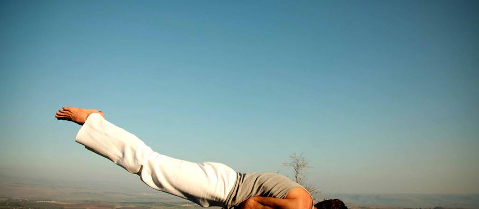 15 best outdoor spots to practice yoga