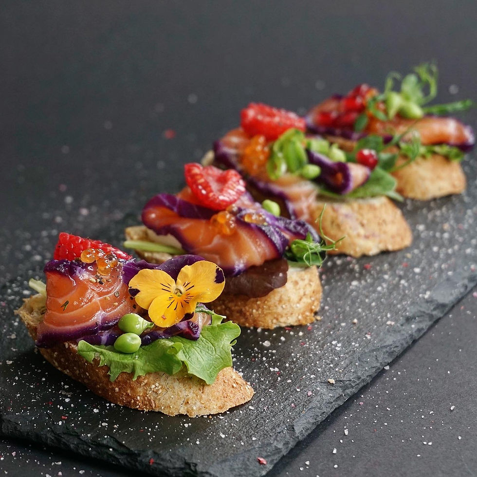 Miniatura: Sashimi purple losos s baby hráškom a kaviárom z lososa