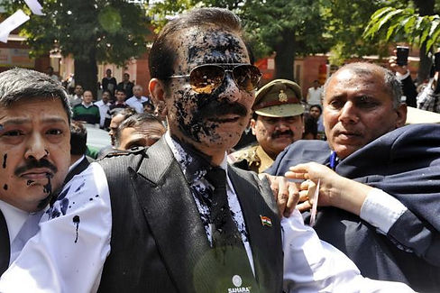 subrata roy-kjYE--621x414_LiveMint.jpg