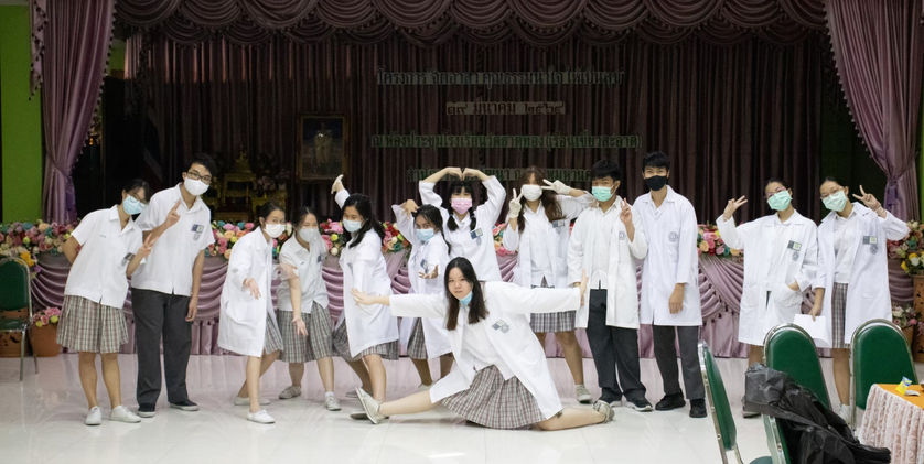 LINE_ALBUM_STEM Trip_1 !!!_221008_2.jpg