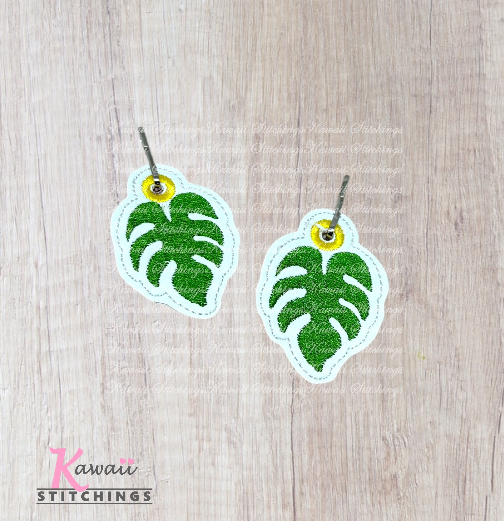 Monstera Leaf Zipper Pull