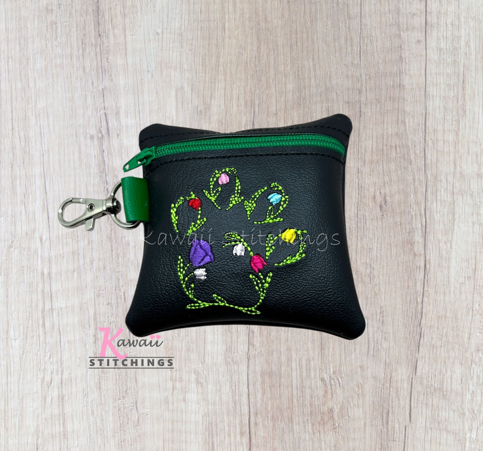 Flower Paw Zipper Bag 4"x4"