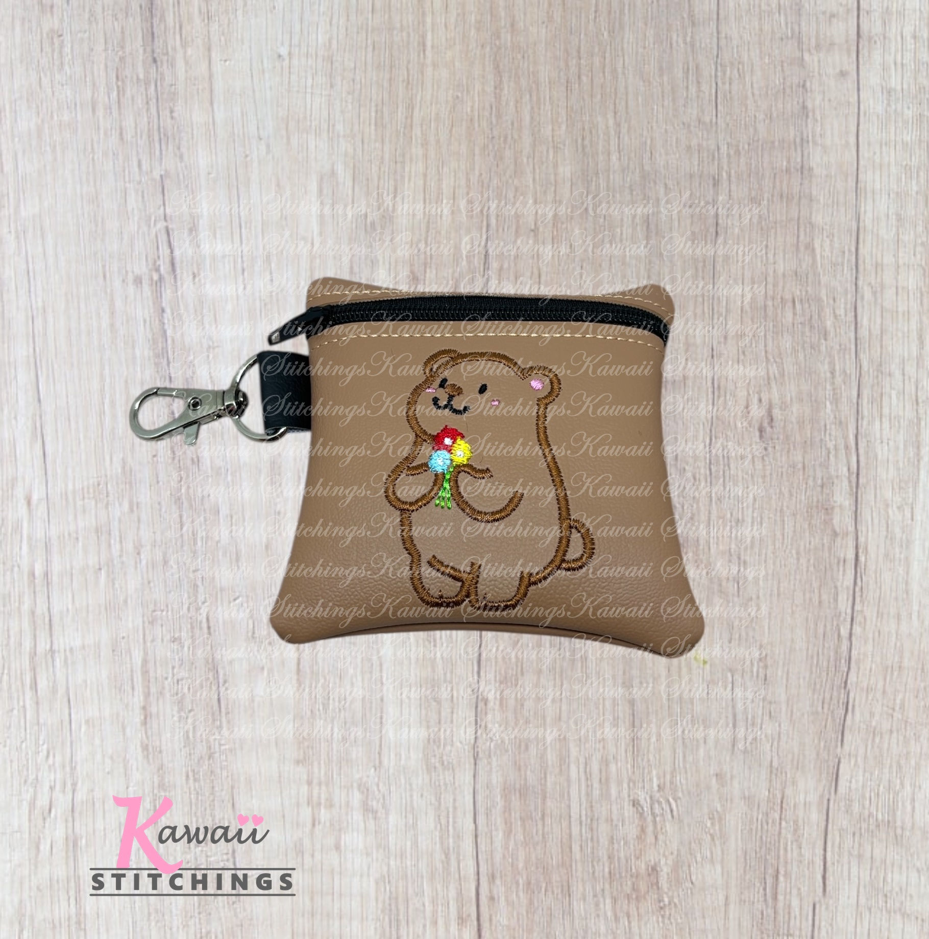 Bear with Flowers Zipper Bag 4x4