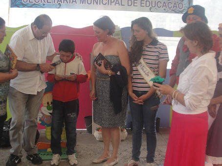 NA FEIRA DO LIVRO DE OSÓRIO, TIVE A HONRA DE COMPARTILHAR MINHAS EXPERIÊNCIAS COM O PÚBLICO INFANTIL