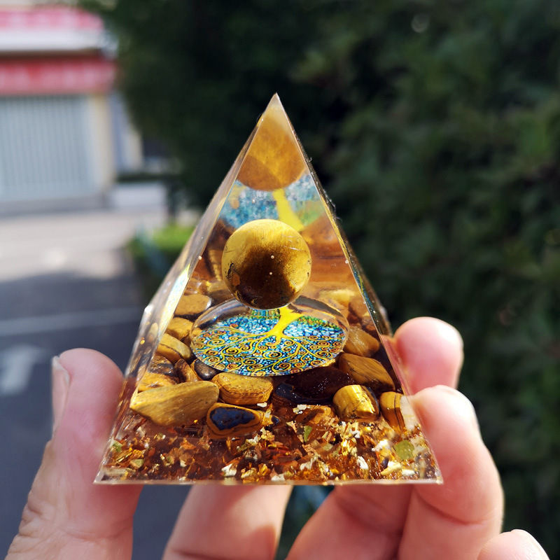 Thumbnail: Energy Generator Pyramid