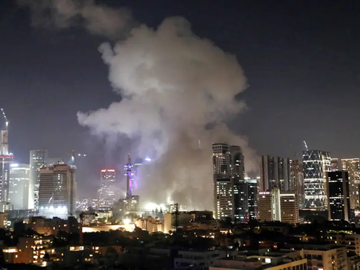 Irã ataca Tel Aviv com bombas de fragmentação após morte de Ali Larijani