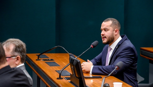 Ministro Alexandre de Moraes abre inquérito contra Adail Filho após apreensão de R$ 1,2 milhão em dinheiro vivo