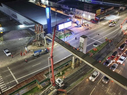 Prefeito Renato Junior acompanha avanço da concretagem do tabuleiro da nova passarela da avenida Torquato Tapajós