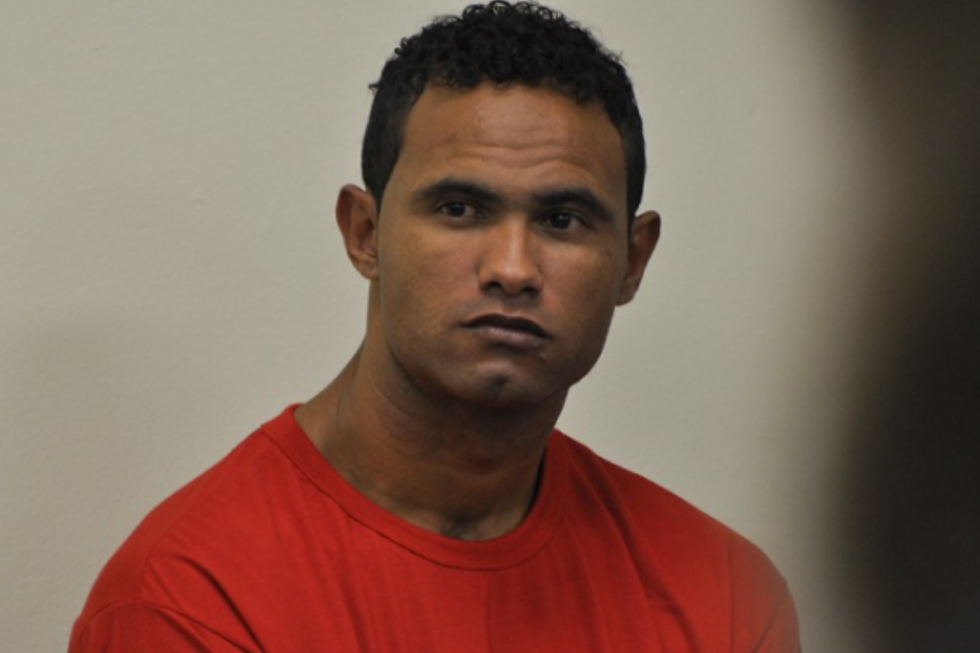 Vara de Execução Penal do Rio de Janeiro ordena prisão do goleiro Bruno, após violação da liberdade condicional