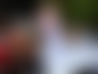 Após debate, prefeito David Almeida é ovacionado por eleitores ao sair da emissora Band Amazonas