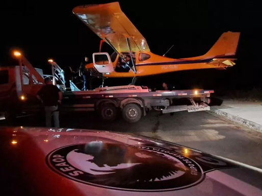 Avião é apreendido no terreno da Cidade Universitária, em Iranduba-AM