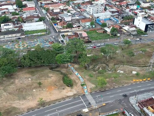 Prefeito David Almeida entrega ponte concluída na avenida das Torres