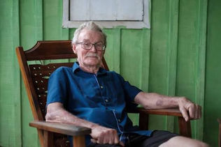Idosos do Brasil, uni-vos! O Senado nos foi usurpado - *Por Edygio Schwade