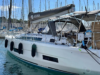 location-voilier-Toulon-cotedazur-croisiere-famille-entre-amis.png