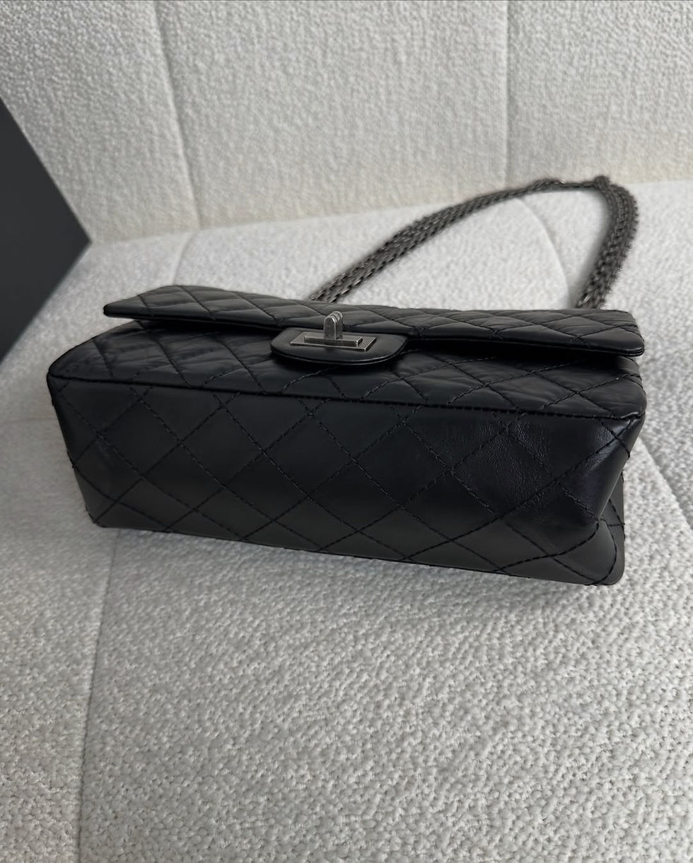 Thumbnail: Chanel Small Reissue 2.55 Black