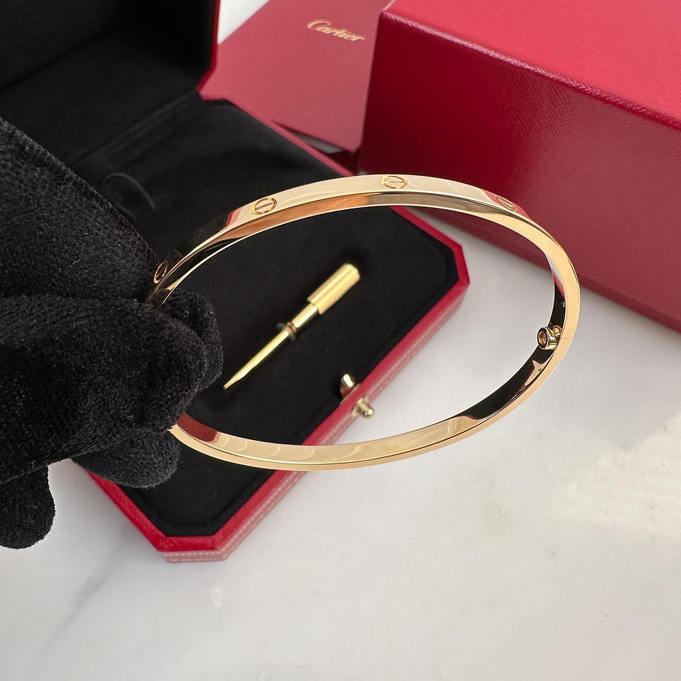 Thumbnail: Cartier Love Bracelet Small Model Yellow Gold Size 17 (2023)