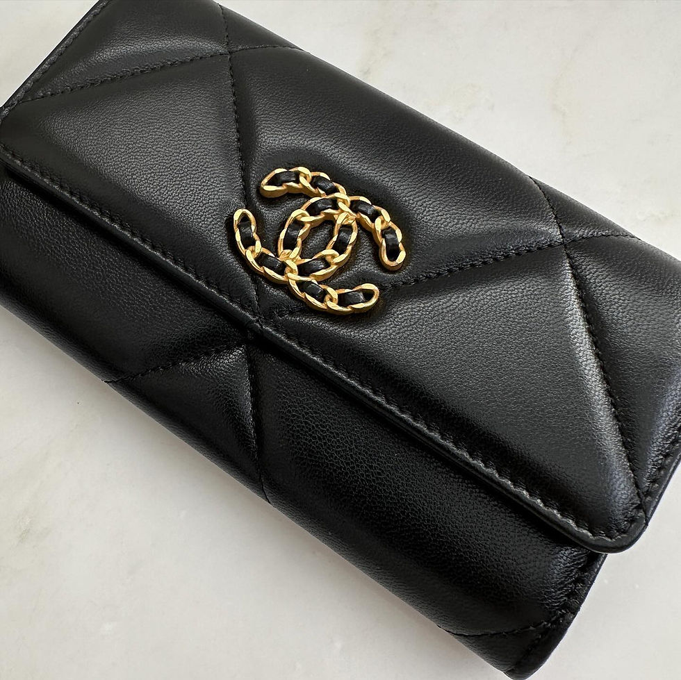 Thumbnail: Chanel Black 19 Flap Wallet GHW