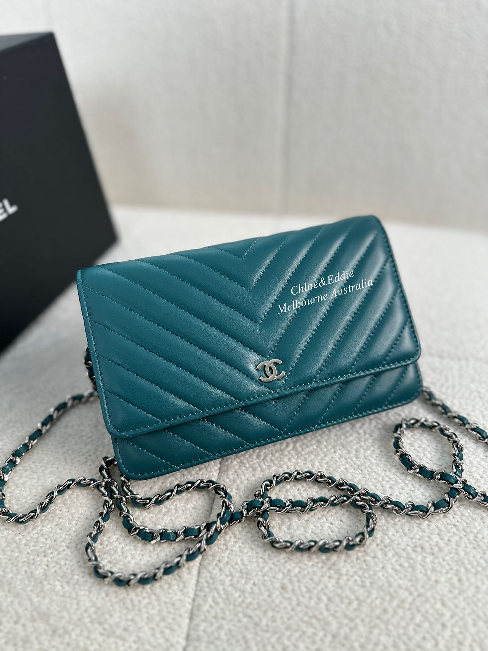 Chanel Chevron Classic Wallet On Chain SHW