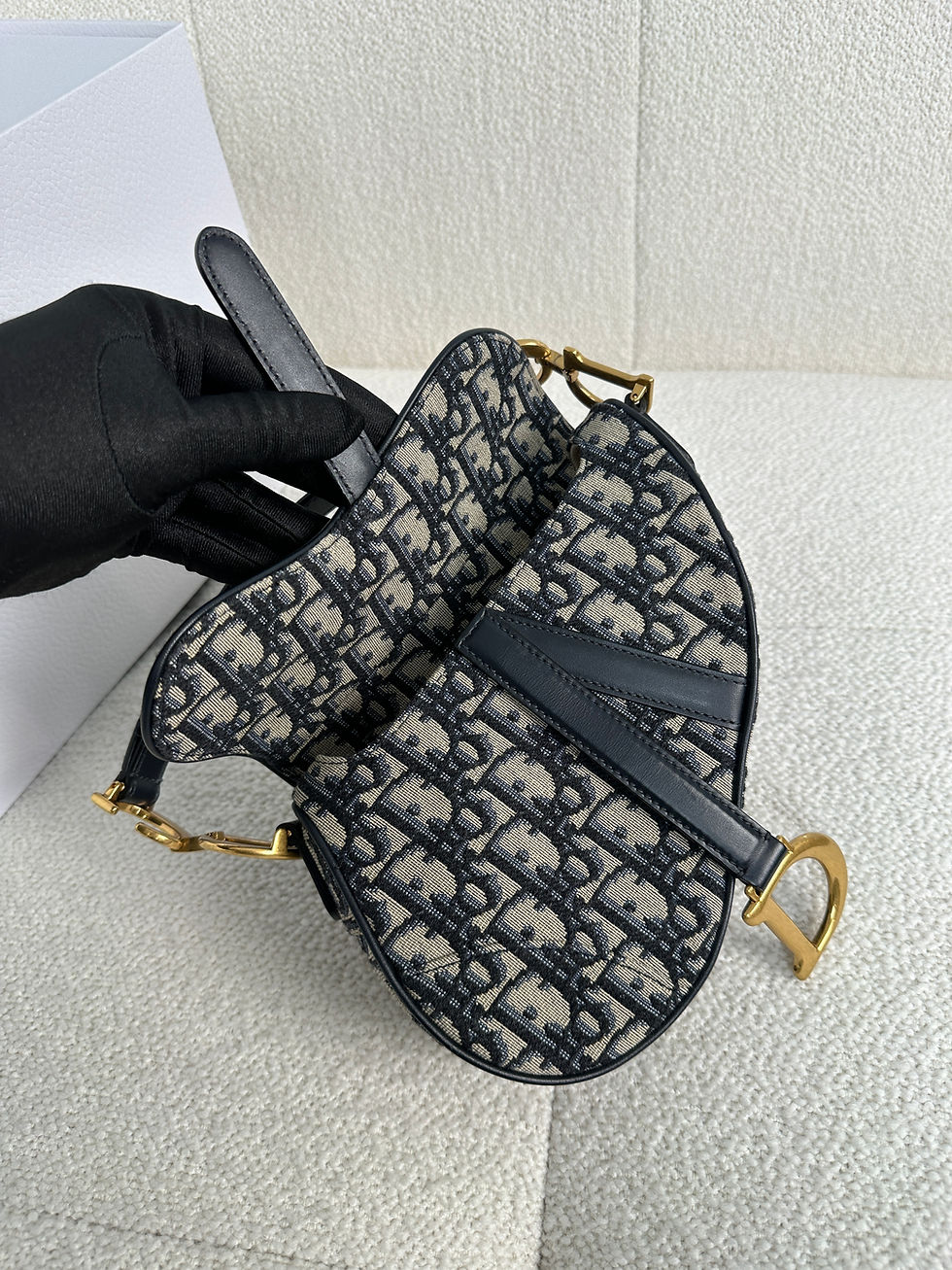 Thumbnail: Dior Mini Saddle Bag (2021)