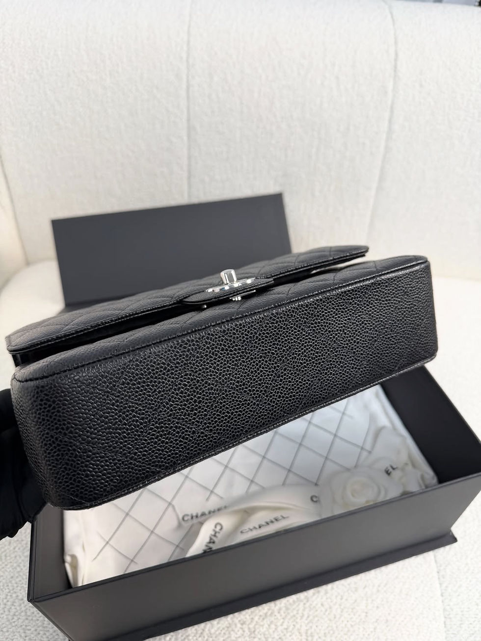 Thumbnail: Chanel Classic Flap Bag Medium SHW (2023)