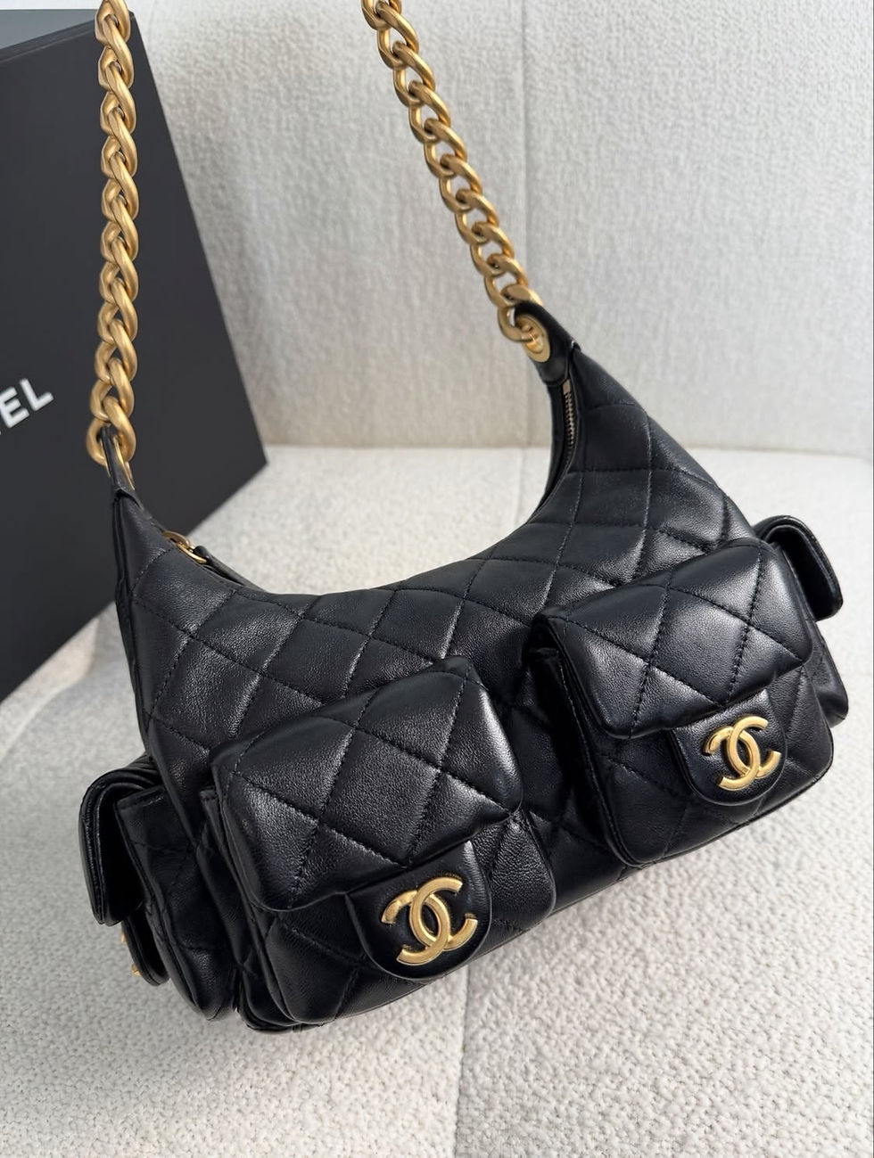 Thumbnail: Chanel Full Set 25C Hobo Bag Small （2025）