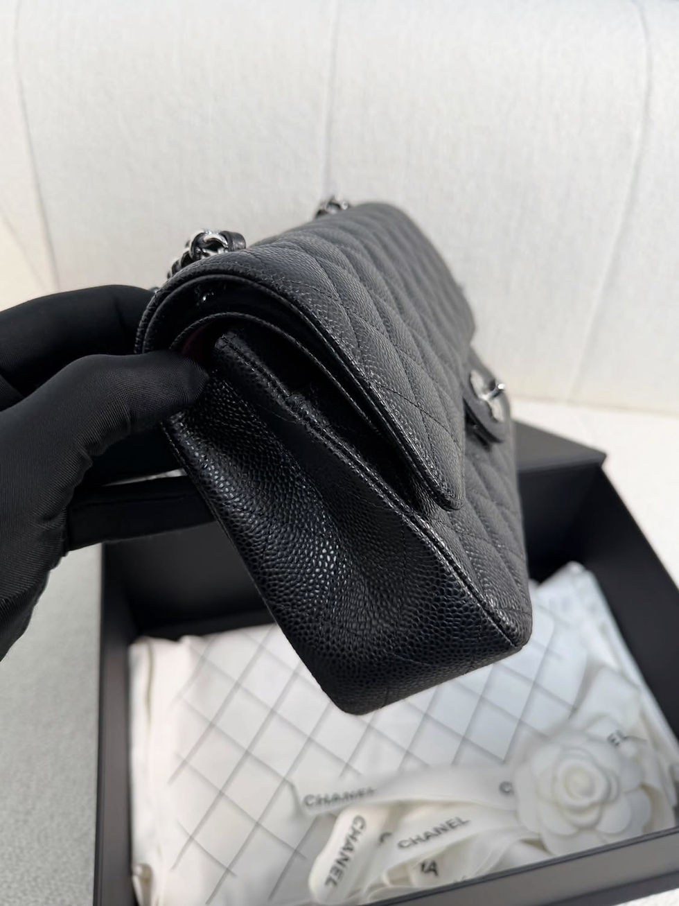 Thumbnail: Chanel Classic Flap Bag Medium SHW (2023)