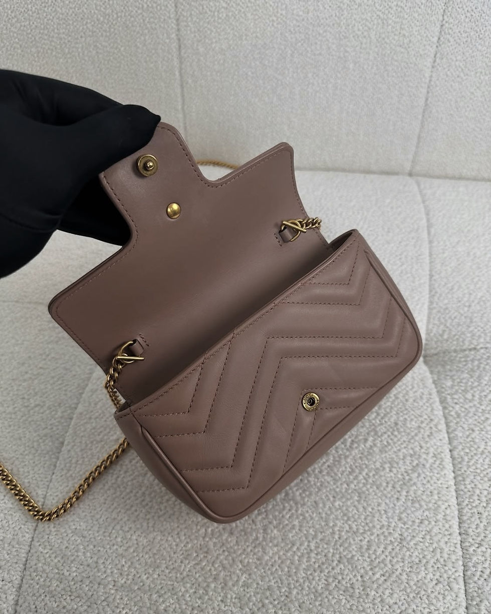 Thumbnail: Gucci GG Marmont Super Mini
