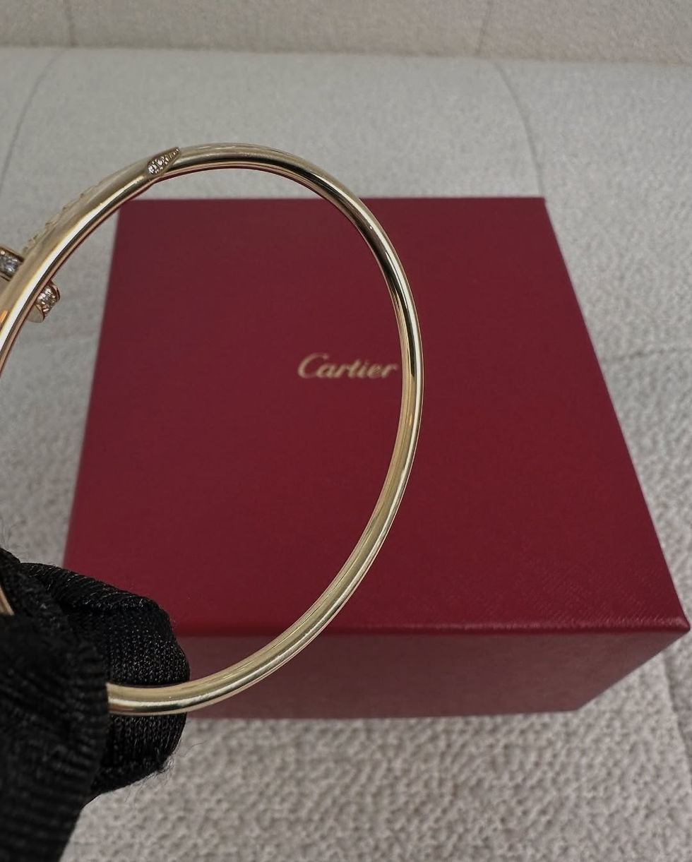 Thumbnail: Cartier Full Set Juste Un Clou Bracelet SM Yellow Gold With Diamonds Size 15