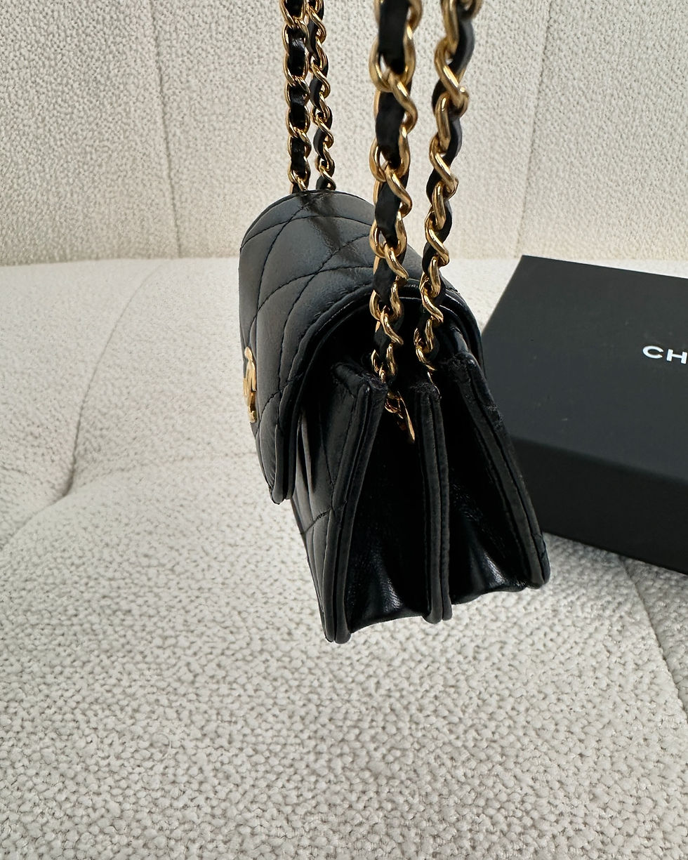 Thumbnail: Chanel Card Holder With Chain GHW