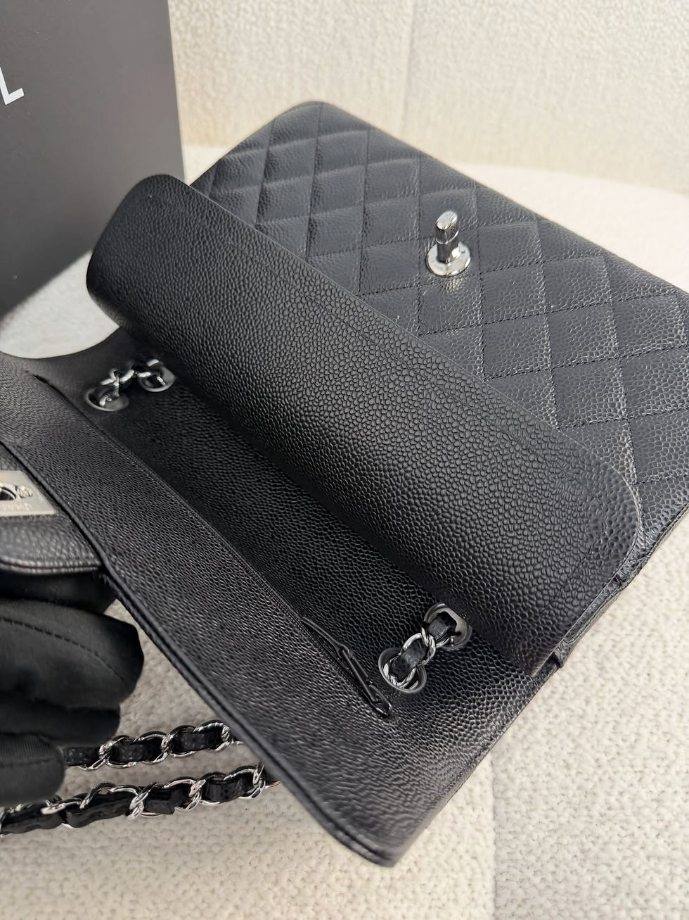 Thumbnail: Chanel Classic Flap Bag Medium SHW (2023)