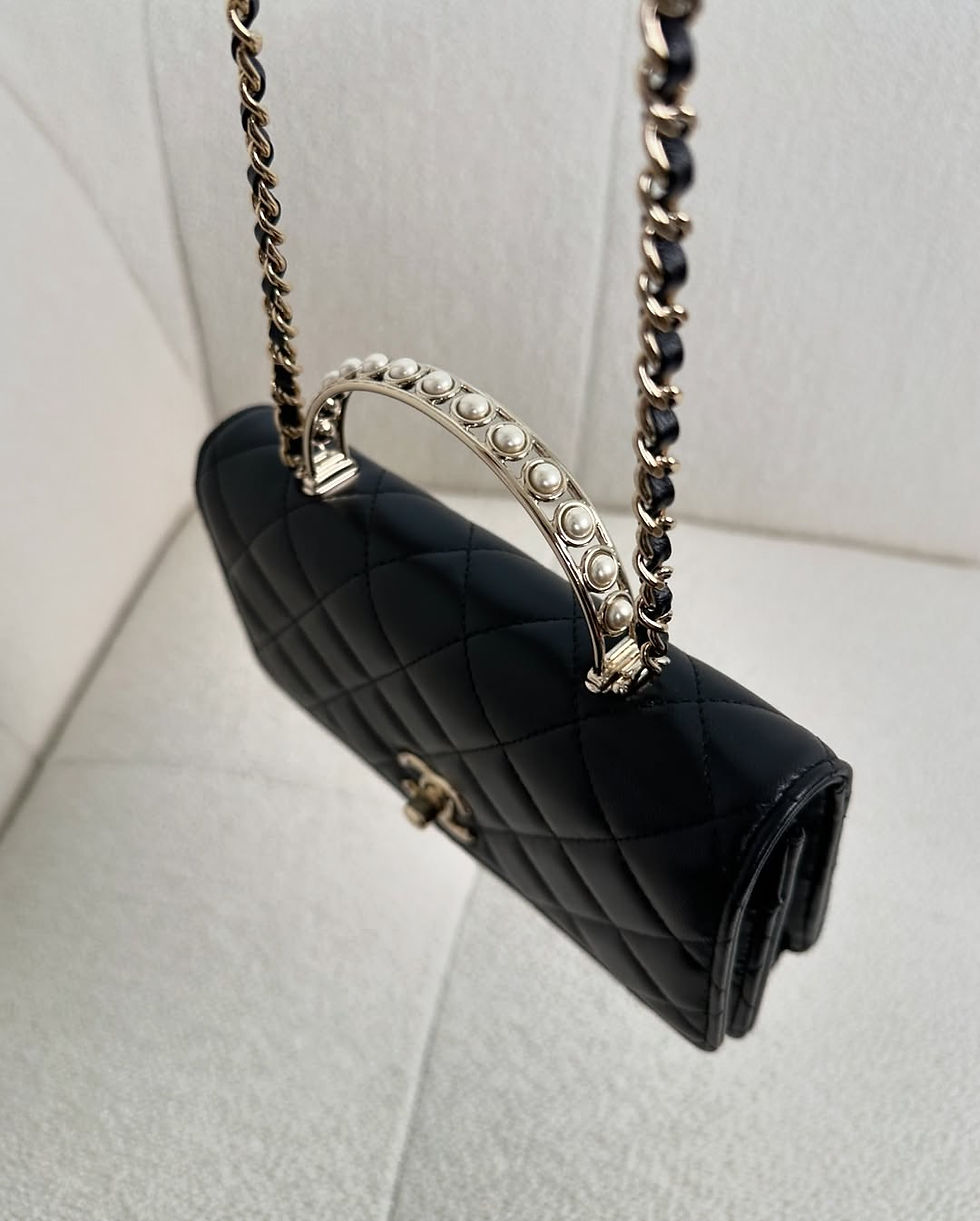 Thumbnail: Chanel Wallet On Chain With Top Handle