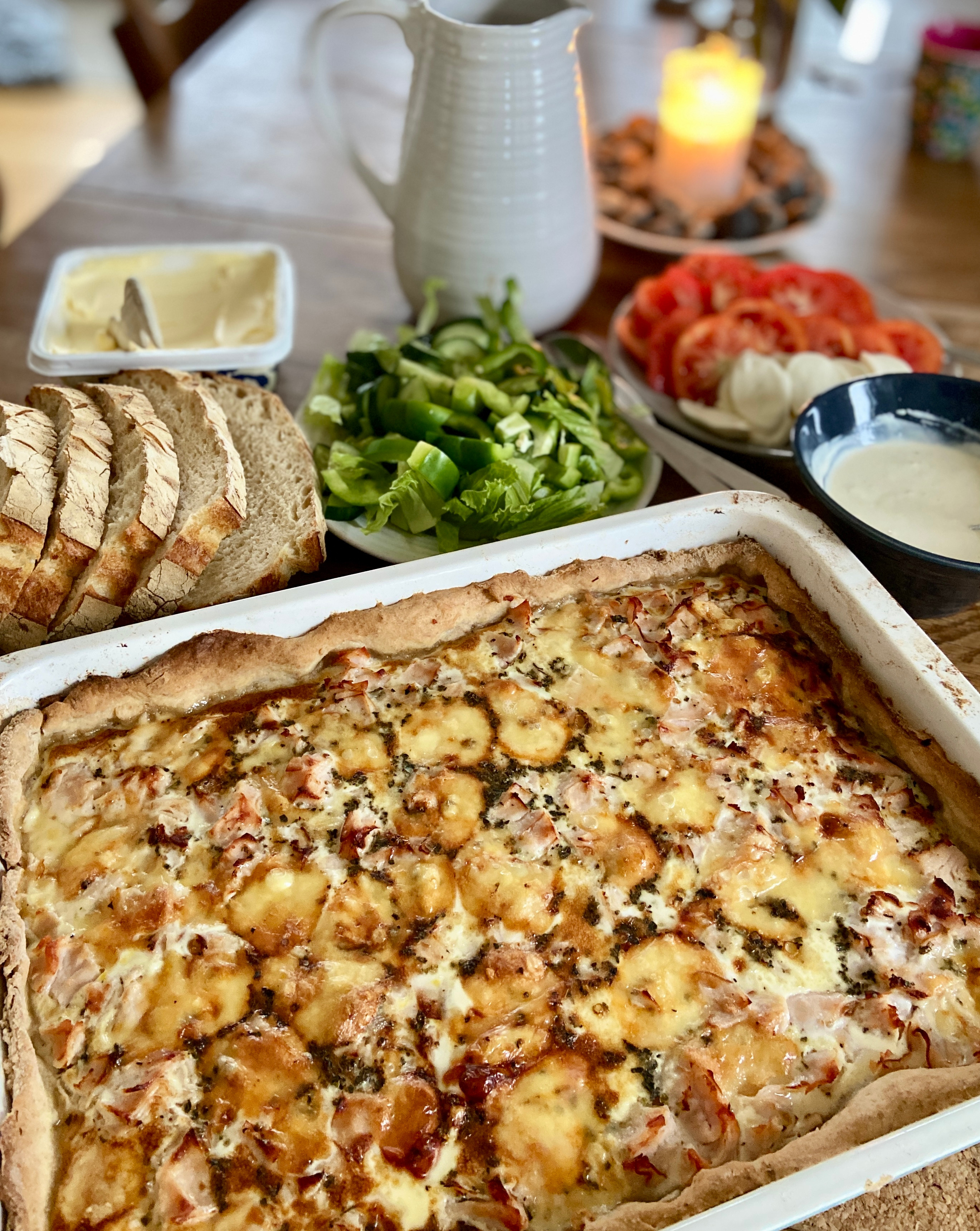FREDAG Paj med rökt kyckling och ost