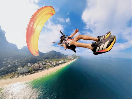 Discover what it truly feels like to paraglide in Rio de Janeiro with querovoar.net, the city’s #1 paragliding and hang-gliding experience. Soar over Pedra Bonita, São Conrado Beach, and Christ the Redeemer — an adventure beyond imagination.