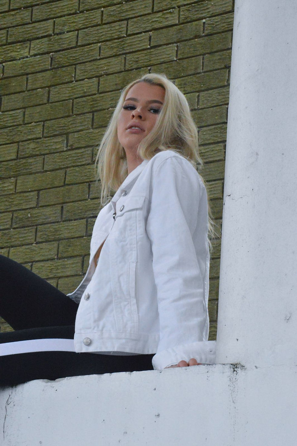 5ce70a32-e719-4213-a956-a5e191af2a90