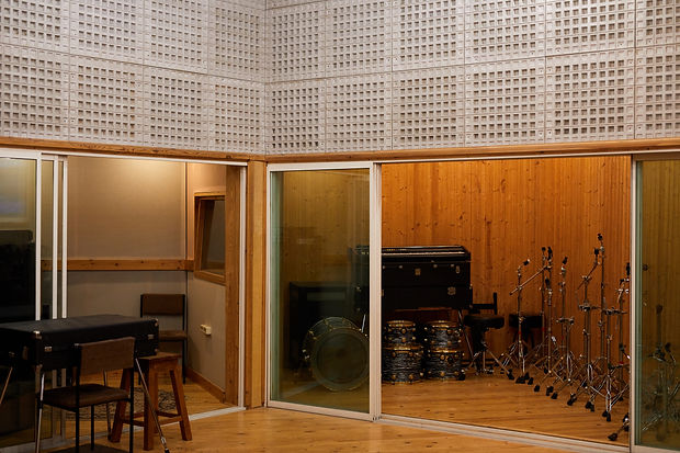 recording-studio-interior-2023-11-27-05-28-48-utc.jpg