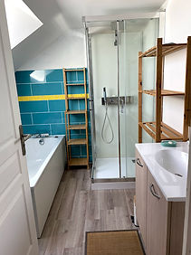 salle de bain étage Gite de la Heudiere