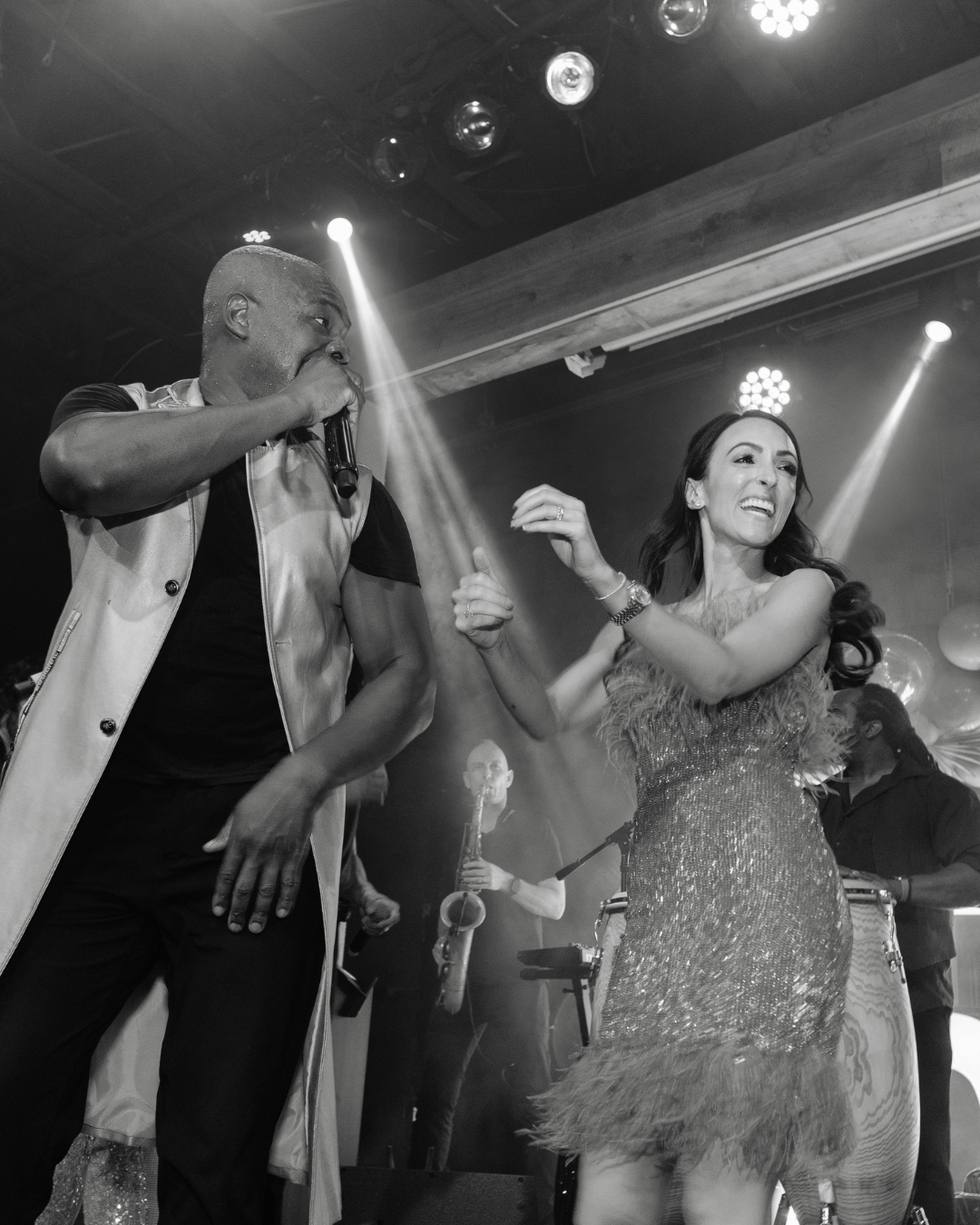 ct-event-fairfield-theatre-company-planner-designer-florist-shake-it-for-shea-hearts-in-harmony-bobby-attiko-kira-greenfield