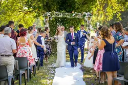 photographe-mariage-sortie-ceremonie-laique