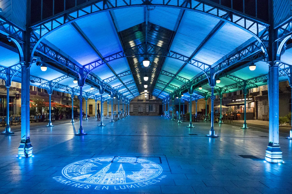 chartres-lumiere-halle-architecture