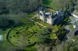 video-drone-chartres-chateau