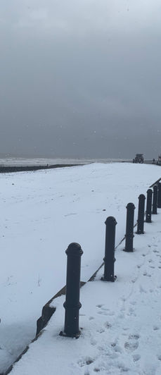 Cromer_Beach_Snow_Prom.JPG